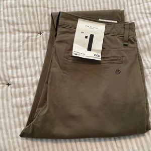 Rag & Bone men’s chino - army green